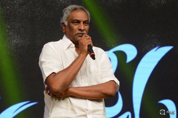 Jyo Achyutananda Movie Audio Launch